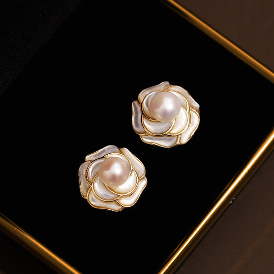 Camellia Pearl Light Luxury Personality Earrings Women‘s Niche Design Simple Versatile Ins Style Earrings