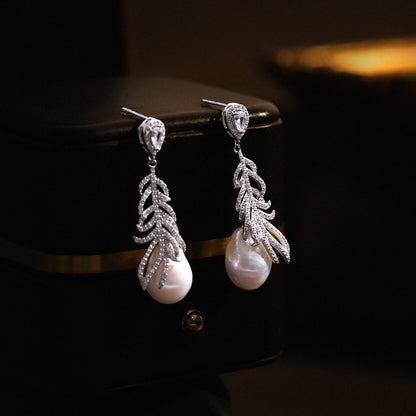 French Orchid Oval Hollow Zircon Earrings Women‘s High-end Niche Design Light Luxury Eardrop